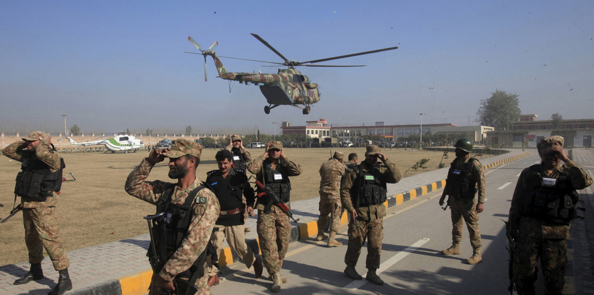 الجيش الباكستاني يسقط طائرة تجسس هندية في كشمير‎