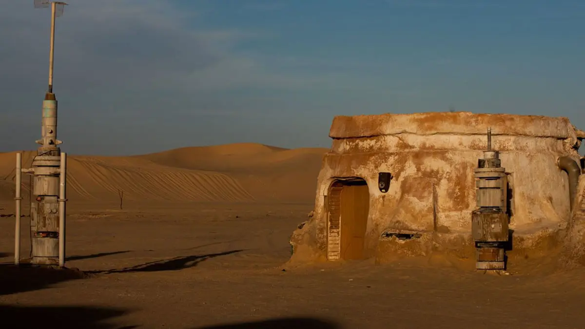 عنق الجمل.. صحراء تونسية منسية استحالت مزارا يستقطب السياح