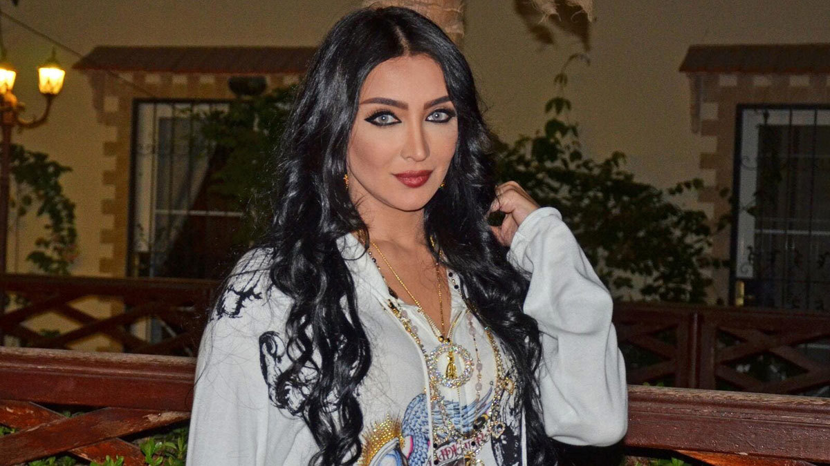 السعودية.. فتح تحقيق في ادعاءات الممثلة التونسية سامية الطرابلسي حول عملها بعيادة تجميل دون شهادة