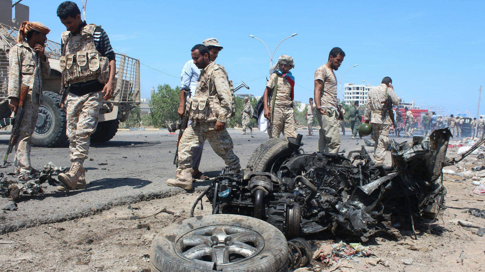 بينهم قيادات بارزة.. مقتل 9 من عناصر القاعدة في غارات أمريكية على اليمن