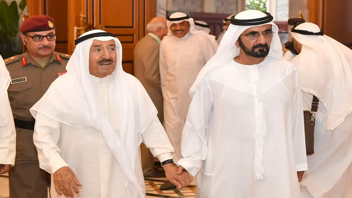 محمد بن راشد يطلق اسم أمير الكويت الراحل على أحد أهم الشوارع الحيوية في دبي (فيديو)