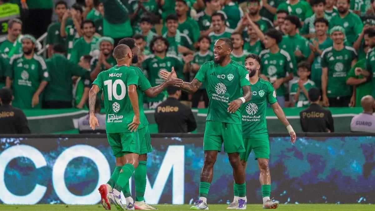 ليس توني.. أكثر لاعب أسعد جمهور الأهلي السعودي أمام نيوم