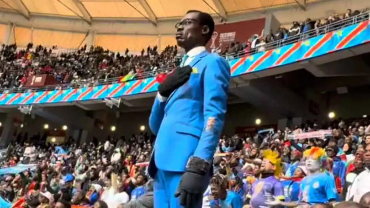 ما قصة "لومومبا "مشجع الكونغو الديمقراطية في أمم إفريقيا؟ (فيديو)