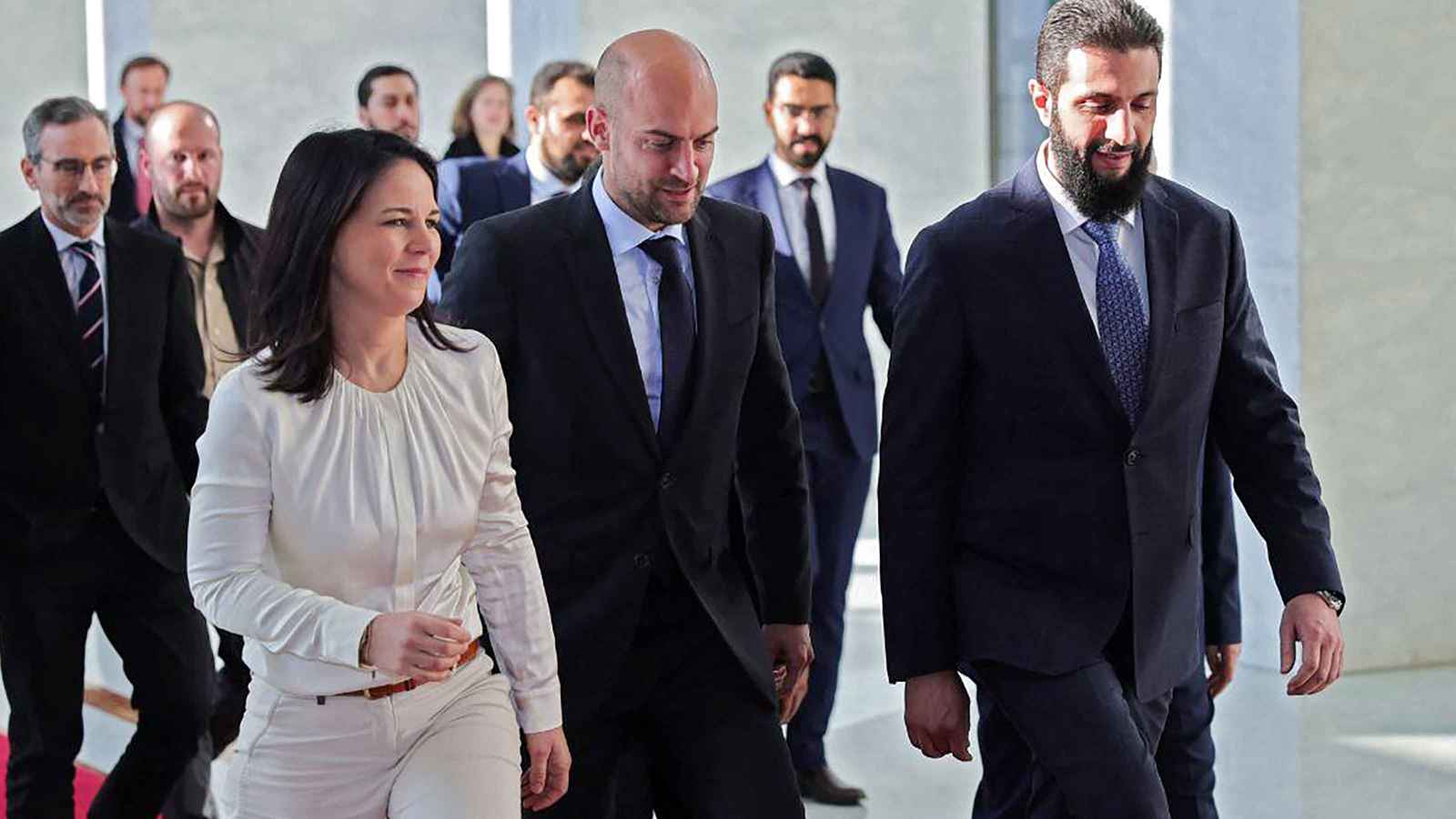 مصادر دبلوماسية: ألمانيا تبحث تخفيف العقوبات الأوروبية على سوريا