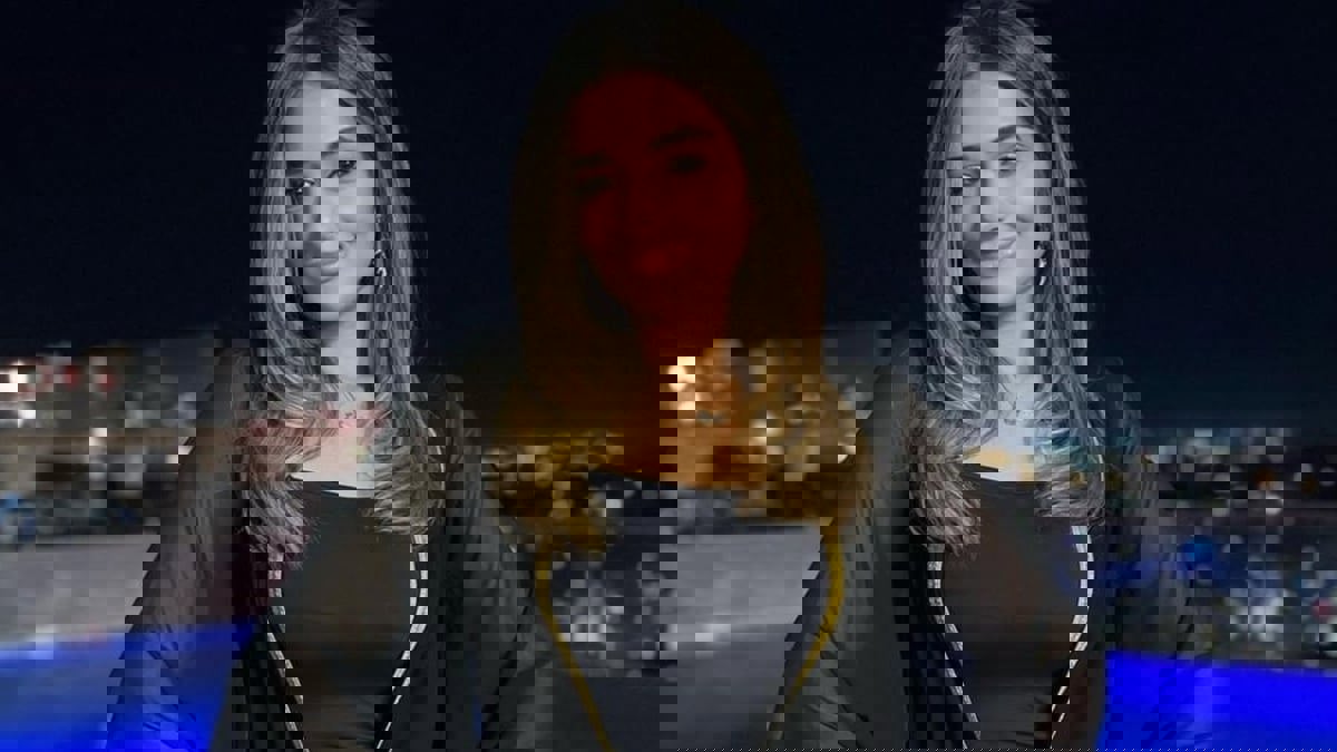 ملك أحمد زاهر ترد على من يتهمها بدخول الفن بوساطة والدها