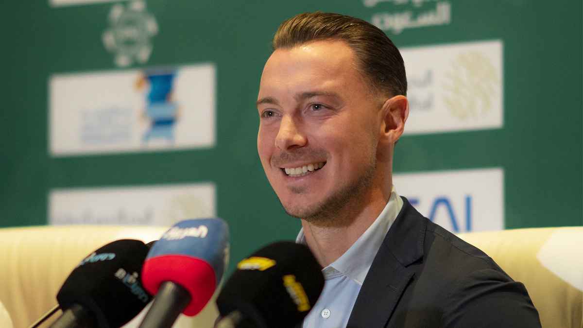 يايسله: الصيام لا يؤثر على أداء لاعبي الأهلي السعودي