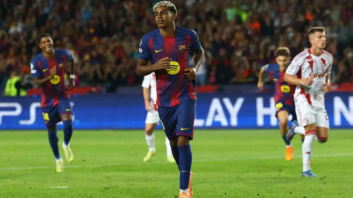 "اتركني قليلا".. فليك يرفض طلب لامين يامال (فيديو)