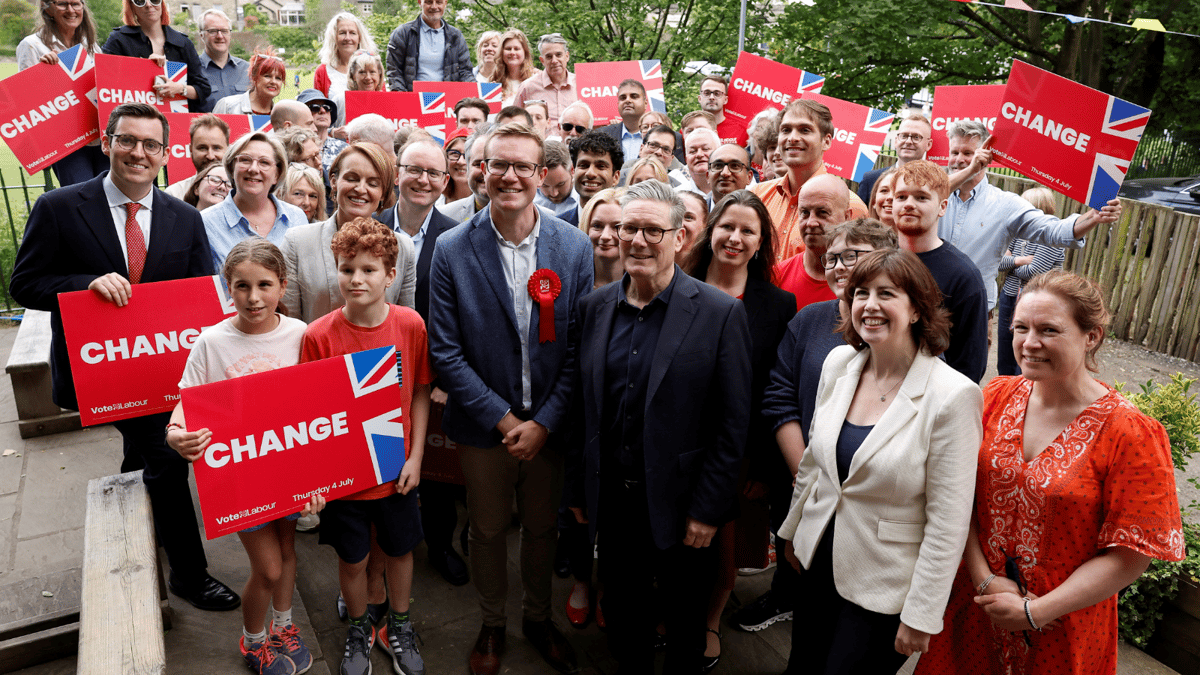 بريطانيا.. حزب العمال يستعد لاغتنام "فرصة الملل" من حكم المحافظين