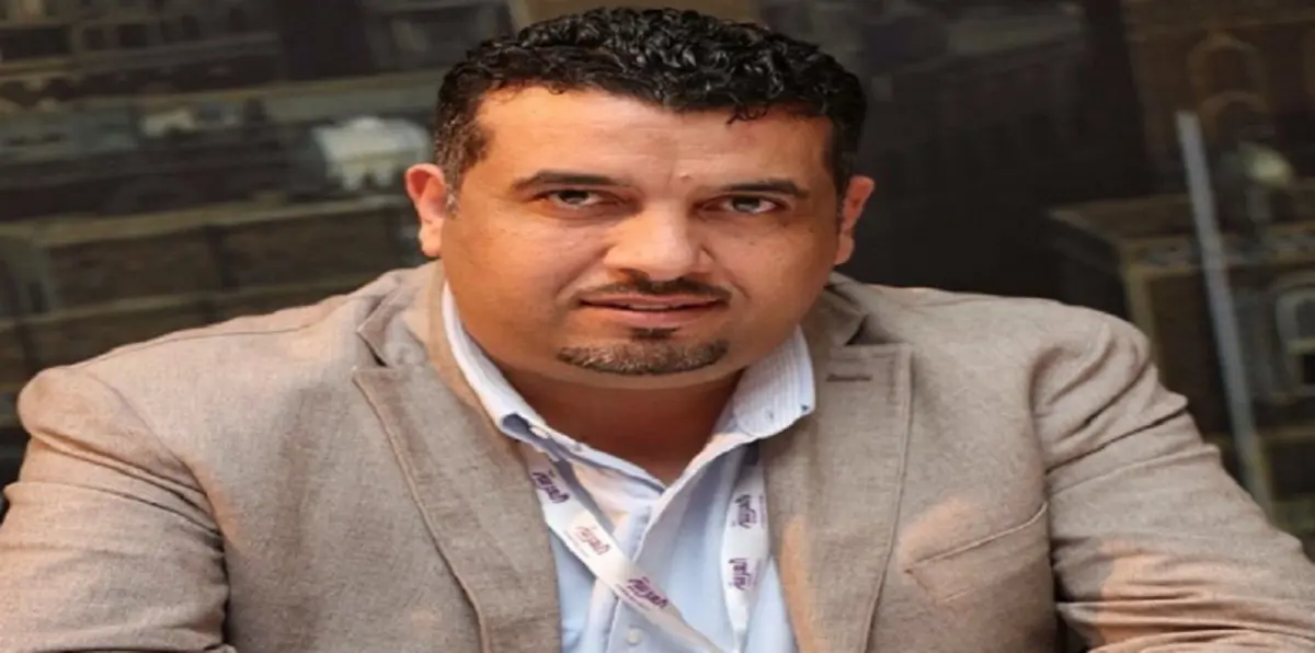 بالصورة.. يمني يفاجئ المراسل محمد العرب لدى عودته إلى البحرين