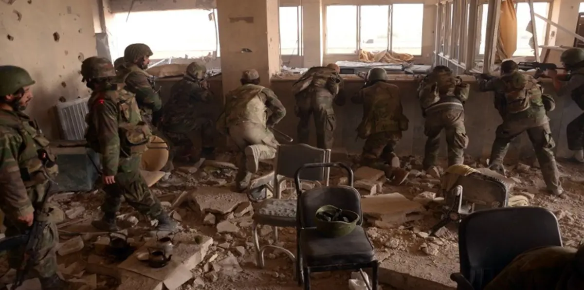 "المرصد": الحكومة السورية تنتزع نصف حي من المعارضة في حلب‎