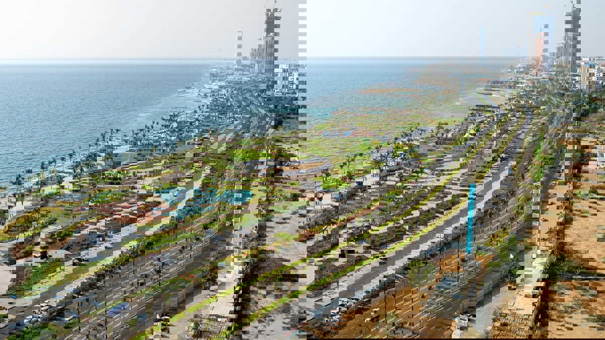 حلّة فريدة لمدينة جدة بعد هدم أحيائها العشوائية
