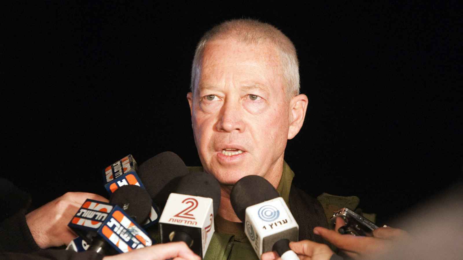 من رفح.. غالانت يلوح بالضغط العسكري لعودة الرهائن