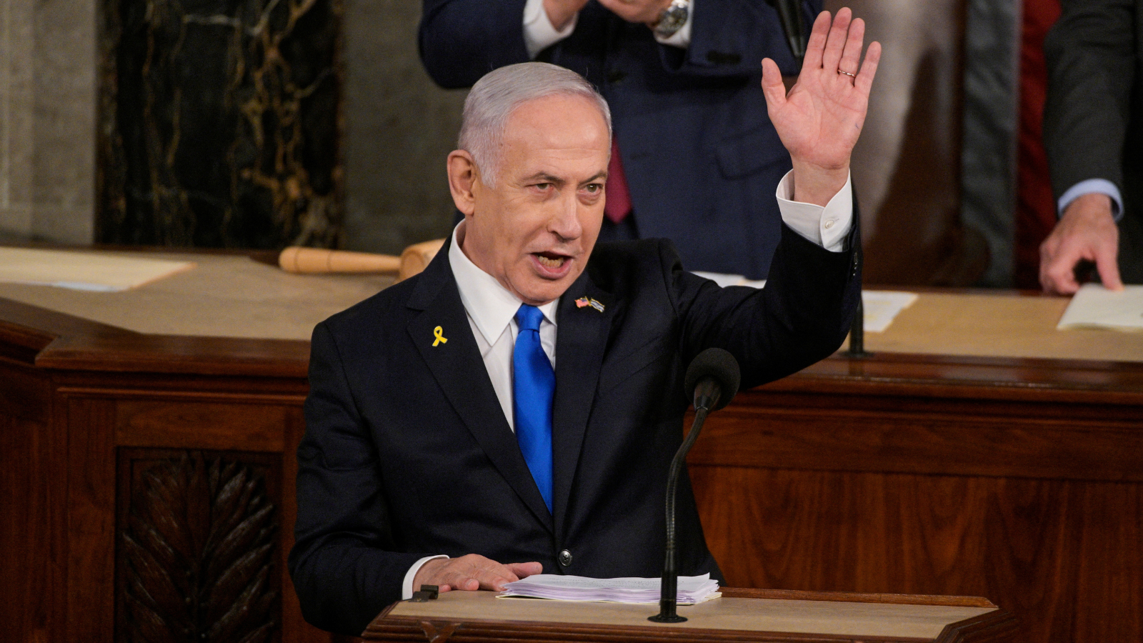 نتنياهو بين بايدن وترامب.. وحسابات الشهر الأخير