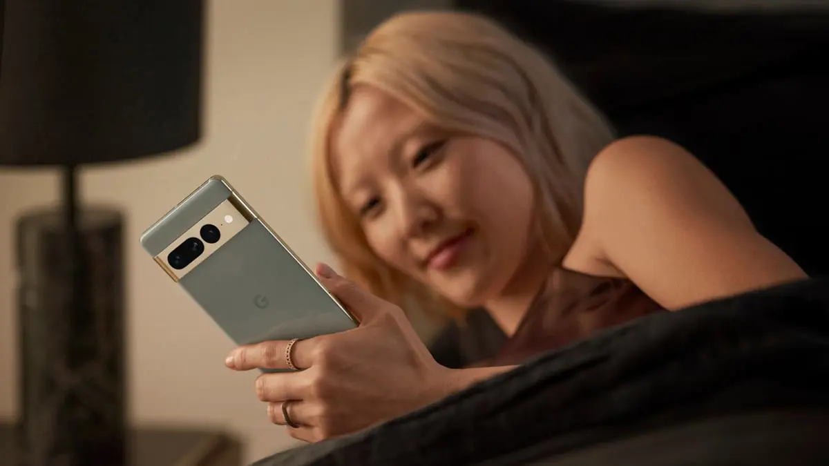  هواتف غوغل بيكسل 7 تقدم مزايا فائقة بفضل تقنيات الذكاء الاصطناعي
