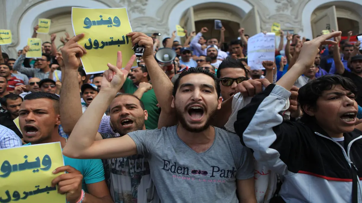 تونس.. احتجاجات في "سيدي بوزيد" ضد رفع أسعار المحروقات