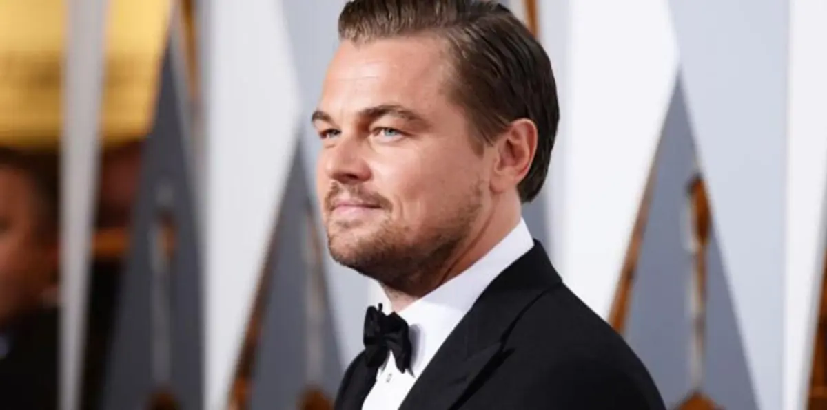 بالفيديو.. ديكابريو يصعق صديقه بمفاجأة غير متوقعة