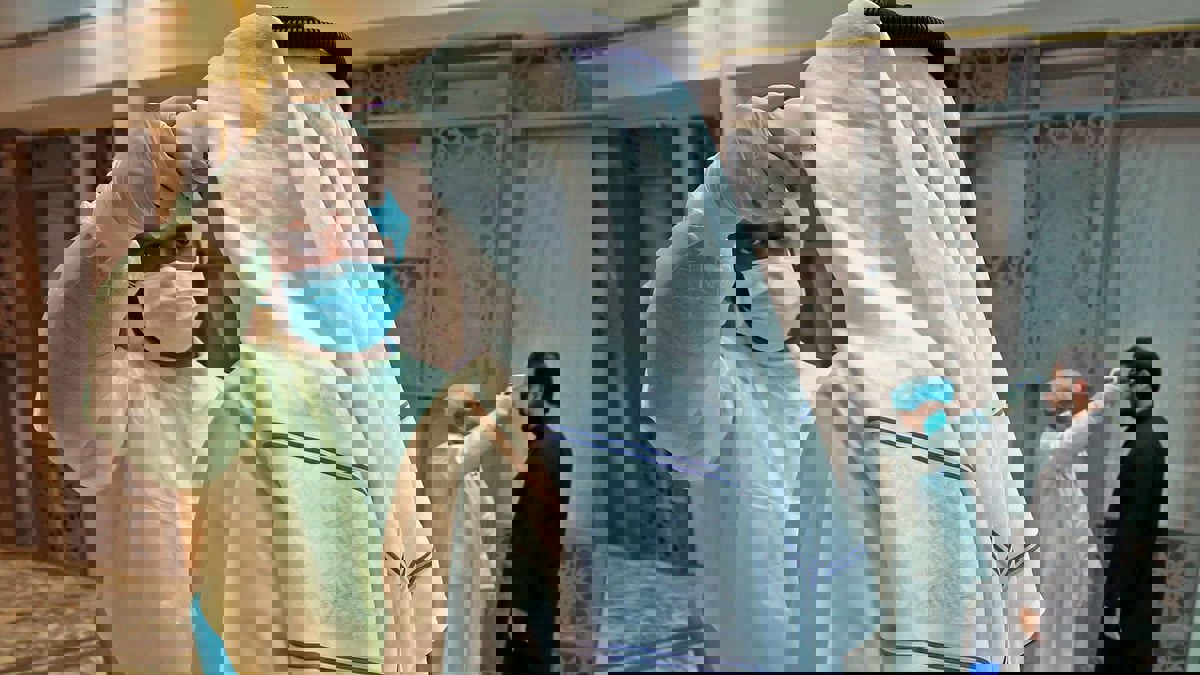 الإمارات تسجل أول إصابة بمتحور "أوميكرون" وتحدث بروتوكول المرور الأخضر