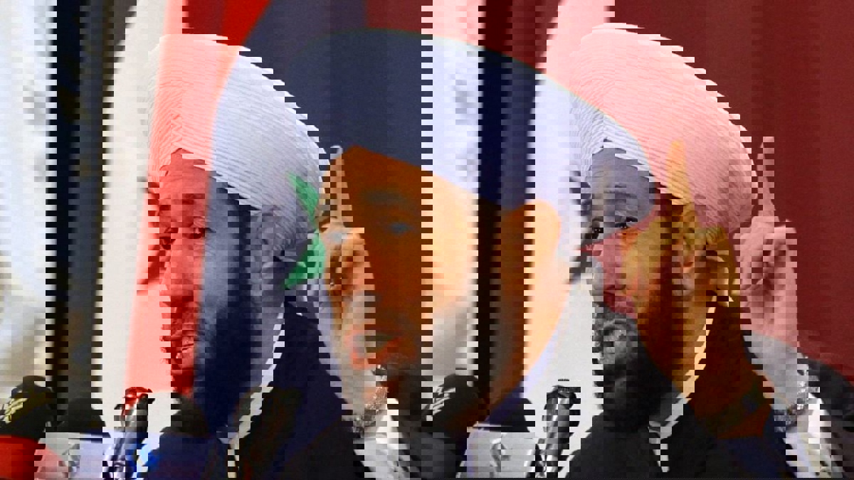 قبيل زيارة مرتقبة لدمشق.. مفتي سوريا يشيد بسياسات الرئيس الفلسطيني محمود عباس