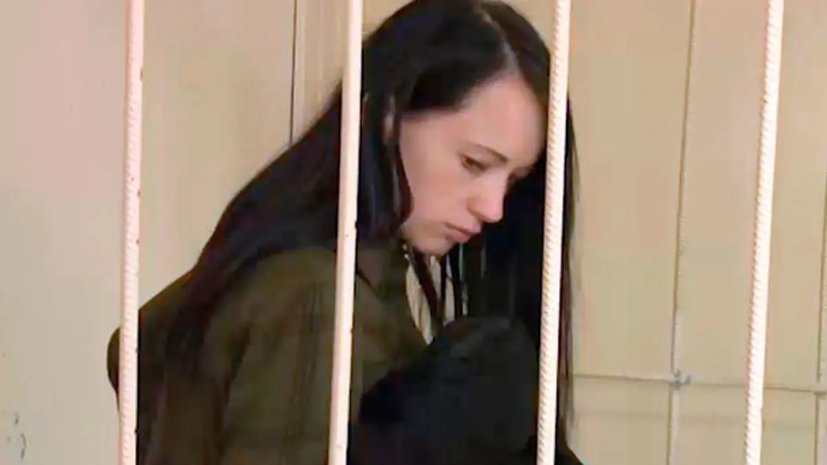 واقعة مثيرة.. امرأة تعذب طفلها لطرد الأرواح الشريرة منه (صور)