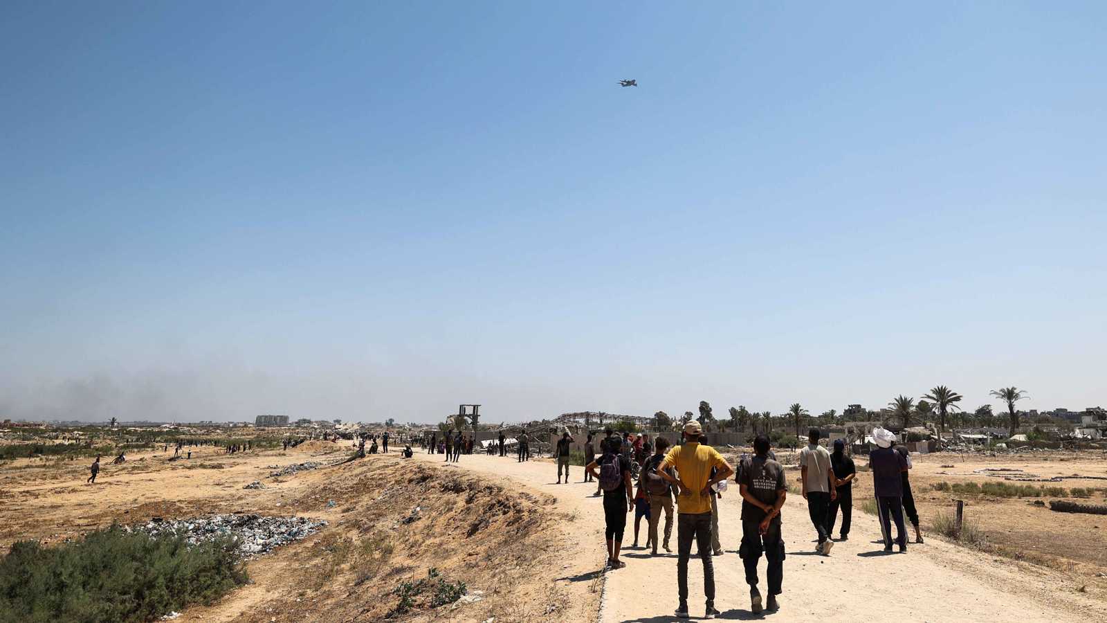 مسؤول سابق في الشاباك: 51% من سكان غزة يرغبون بالهجرة