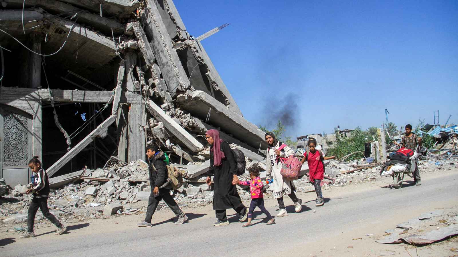 خطة ترامب لغزة ولبنان.. فصل المسارات و"مكاسب" لإسرائيل في الضفة