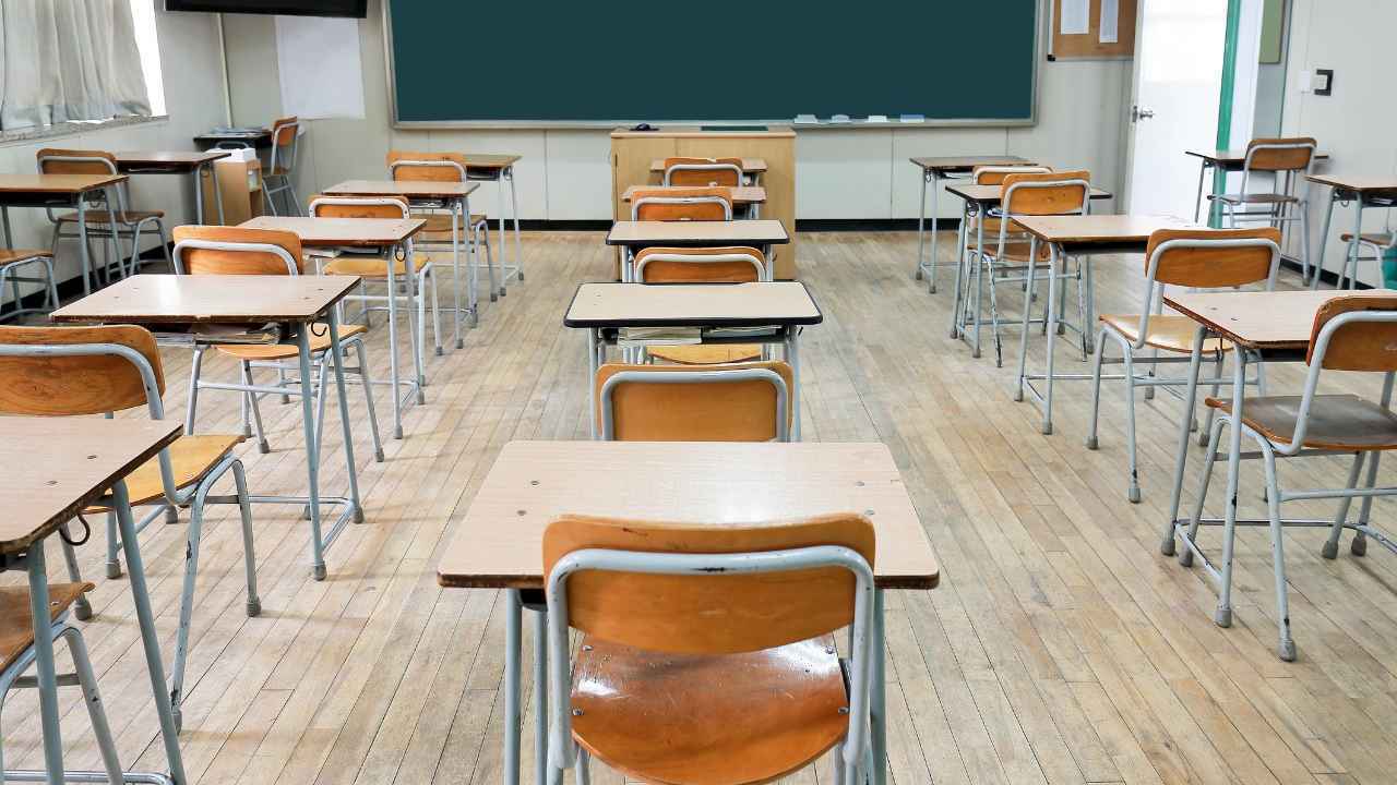 "تسرب غاز".. إصابة 13 طالباً باختناق جماعي في الأردن