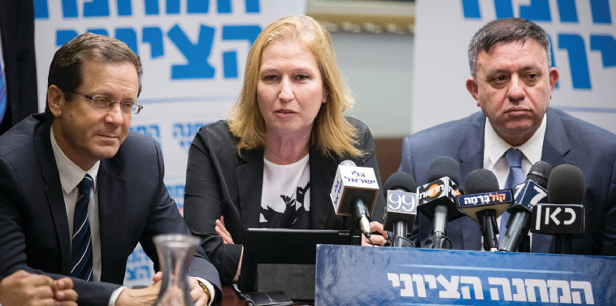 رئيس "العمل"  الإسرائيلي يلوّح بالانسحاب من "المعسكر الصهيوني"