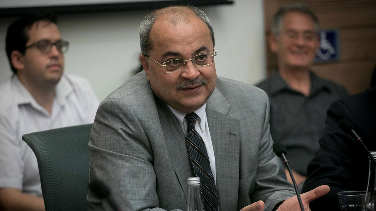 النائب في الكنيست الإسرائيلي أحمد الطيبي ينشق عن "القائمة العربية"