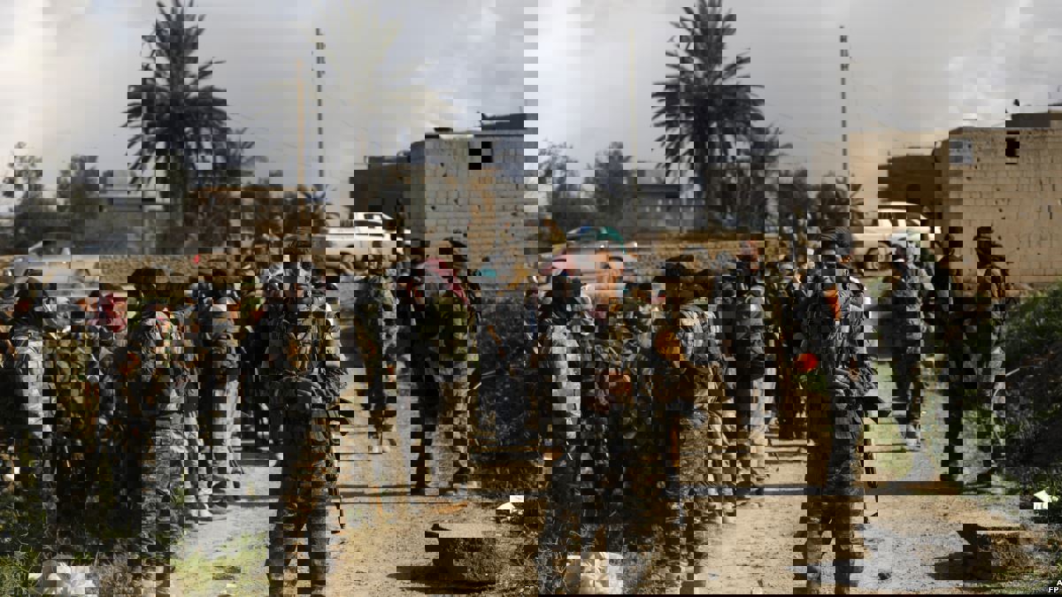 أسر واستسلام مئات من مقاتلي داعش في شرق سوريا‎