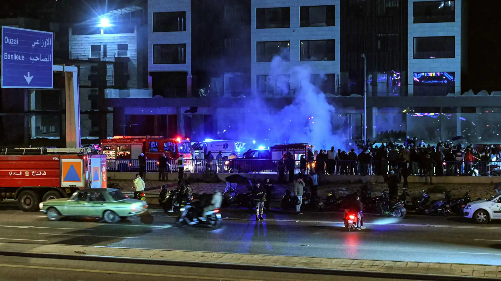 3 قتلى و6 إصابات بهجوم إسرائيلي على طريق مطار بيروت (فيديو)