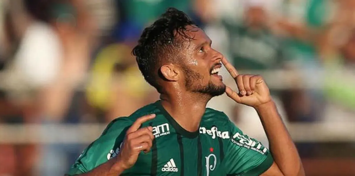 نادي الهلال السعودي ينافس بنفيكا على ضم البرازيلي سكاربا