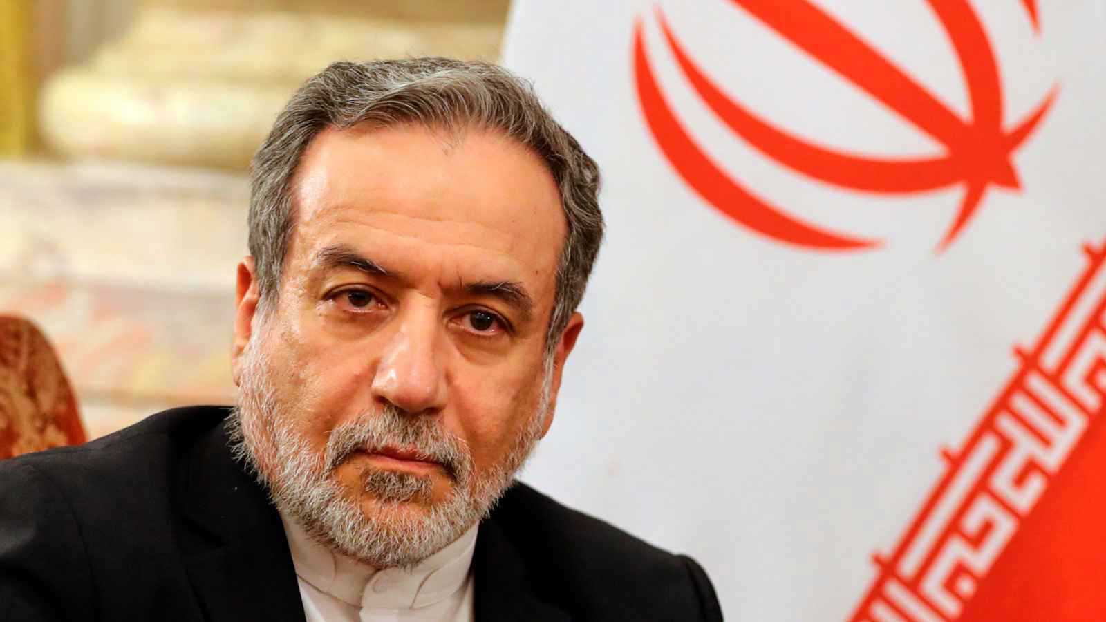 عراقجي: ترامب عرض على خامنئي خيارين "الحرب أو التفاوض المباشر"