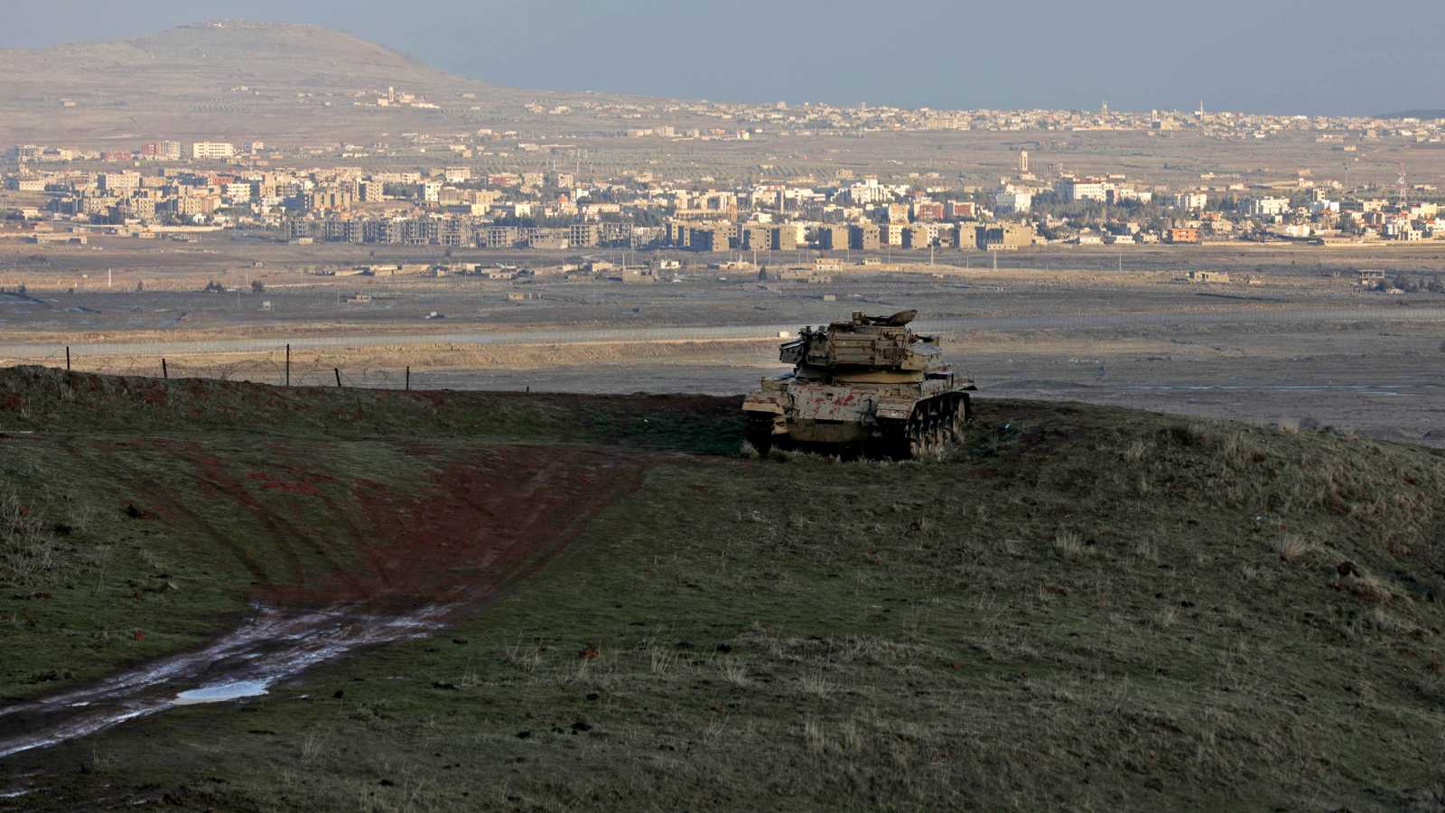 قصف إسرائيلي يستهدف موقعًا عسكريًا سابقًا في ريف القنيطرة