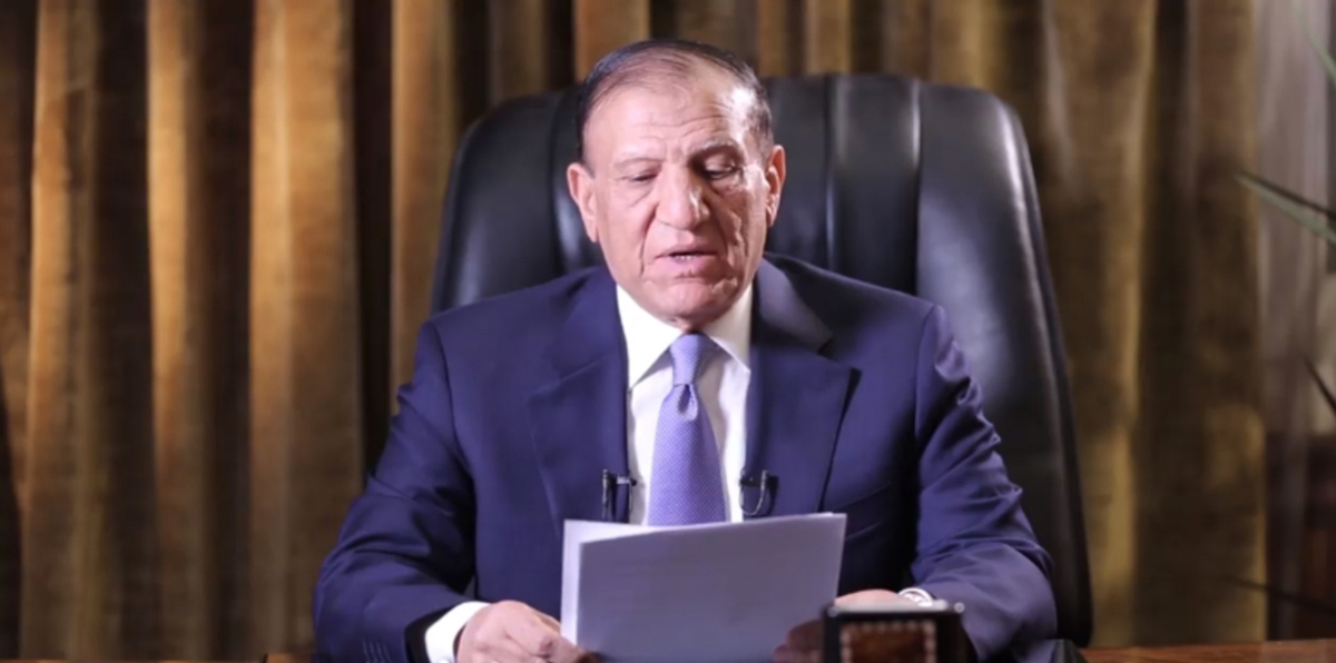 نجل سامي عنان يرد على قيادي إخواني زعم تواصل والده مع الجماعة (فيديو)