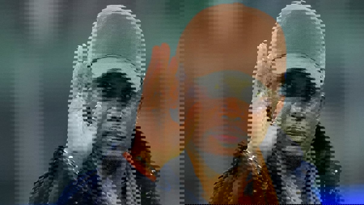 إيتو يتنصل من دفع نفقة ابنته ويعتبرها ماتت "بالنسبة له"