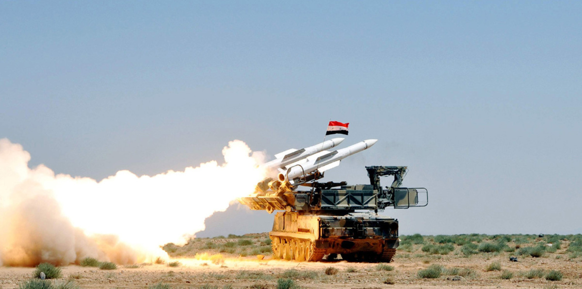 الدفاعات الجوية السورية تتصدى لصواريخ إسرائيلية قرب حماة