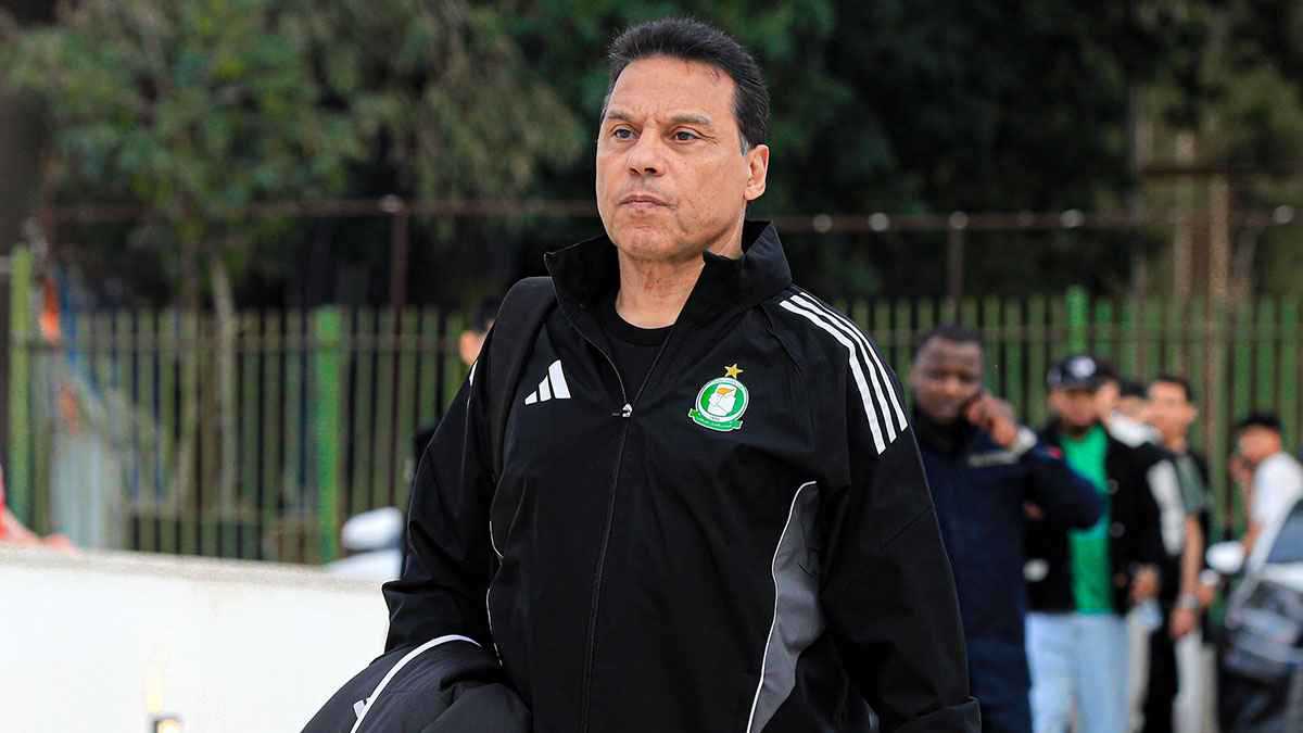 هل يكون المنقذ.. ماذا قدم حسام البدري في تاريخه مع الأهلي؟ 