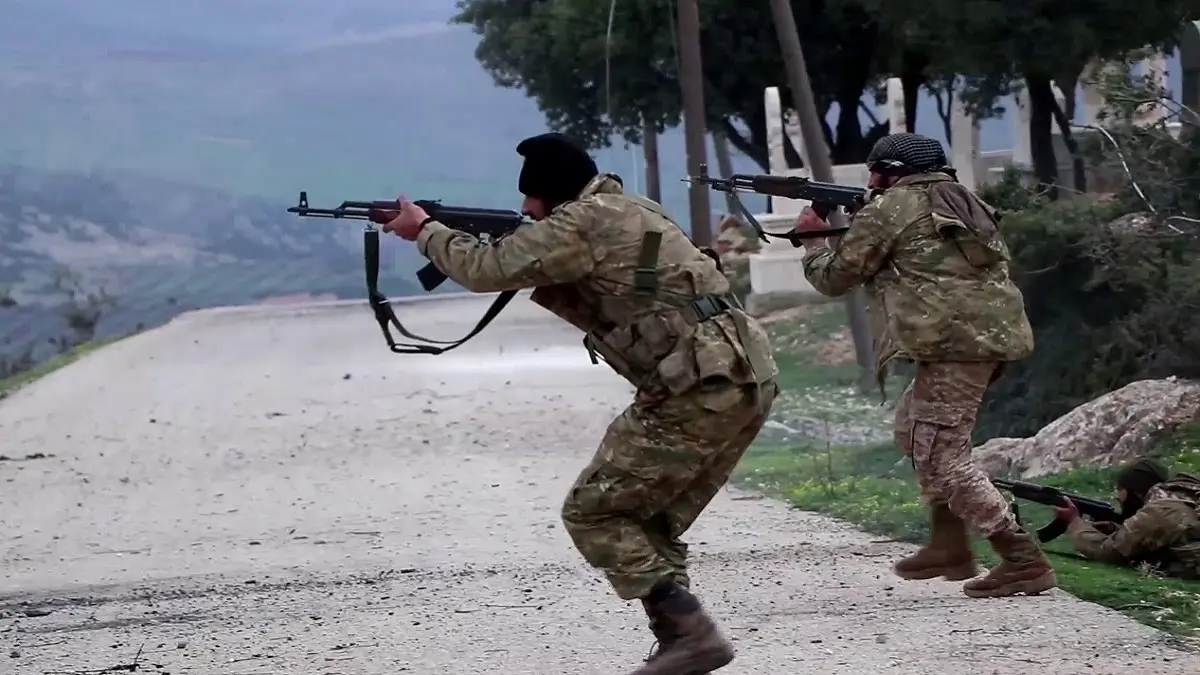 مقتل 4 من الفصائل الموالية لتركيا بانفجار في رأس العين السورية