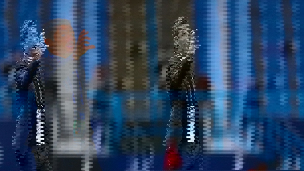 هل يرحل الروماني رازفان لوسيسكو عن نادي الهلال السعودي بنهاية الموسم؟