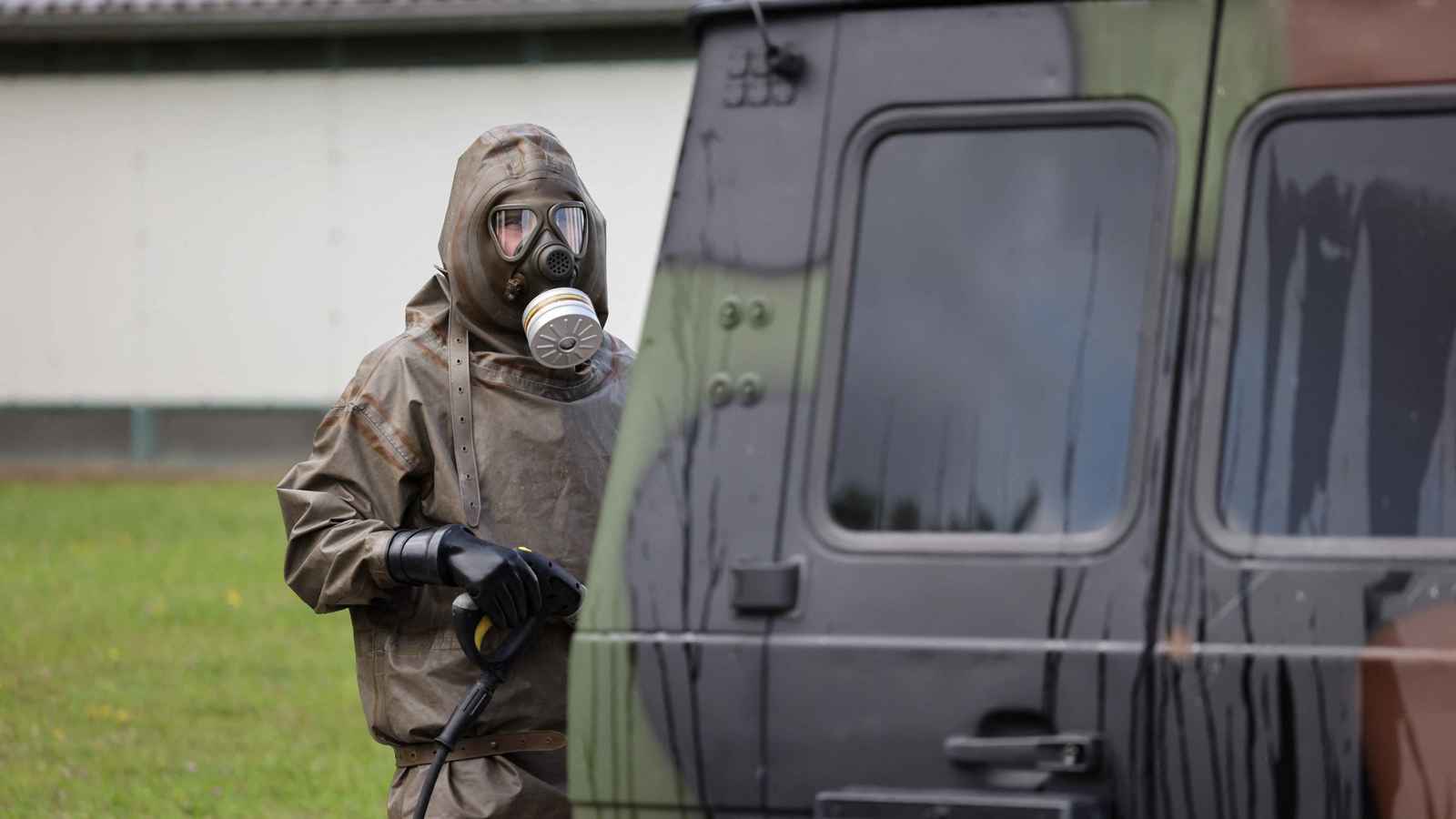 الاستخبارات الأمريكية تستجوب خبراء الأسلحة الكيماوية في سوريا