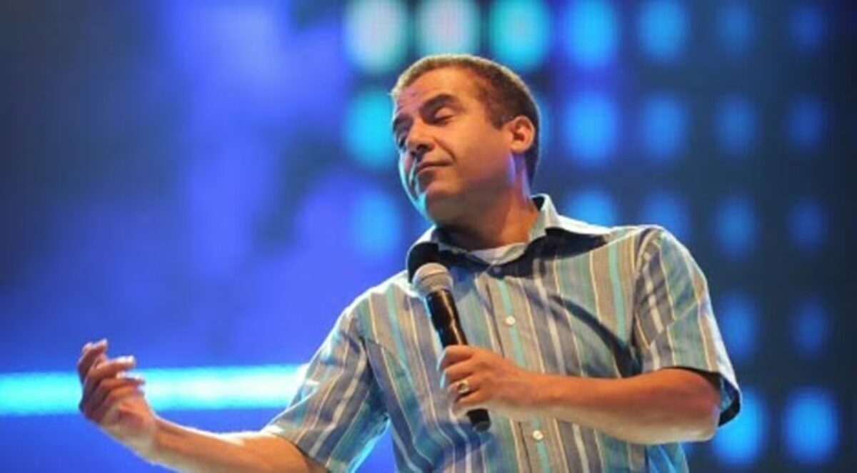 الشاب مامي يتألق في مهرجان "ثويزا" المغربي