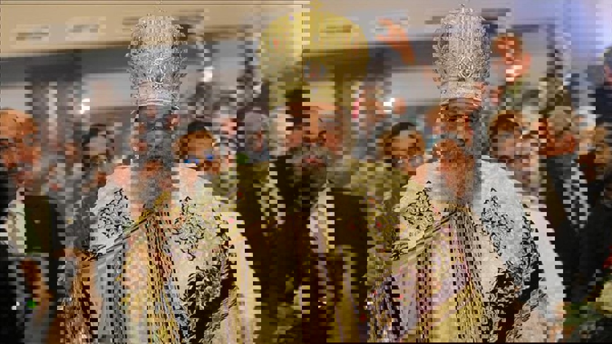 أقباط مصر.. مطالب بسن قانون الأحوال الشخصية الموحد واتهامات لـ"مافيا تغيير الملة" بإعاقة إقراره