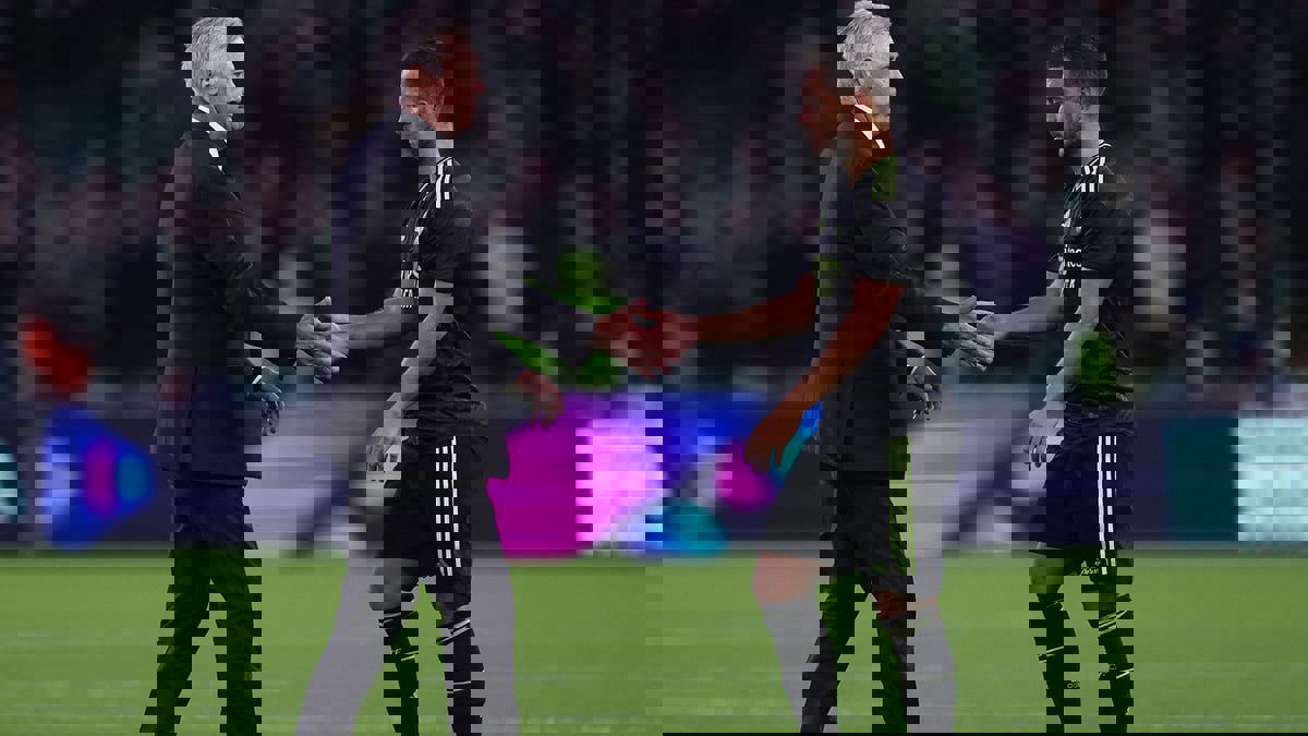 صحف رياضية: "هازارد يجب أن يقوم بدور بنزيما".. برشلونة "الاحترام والفوز".. و"اختبار ميلان"