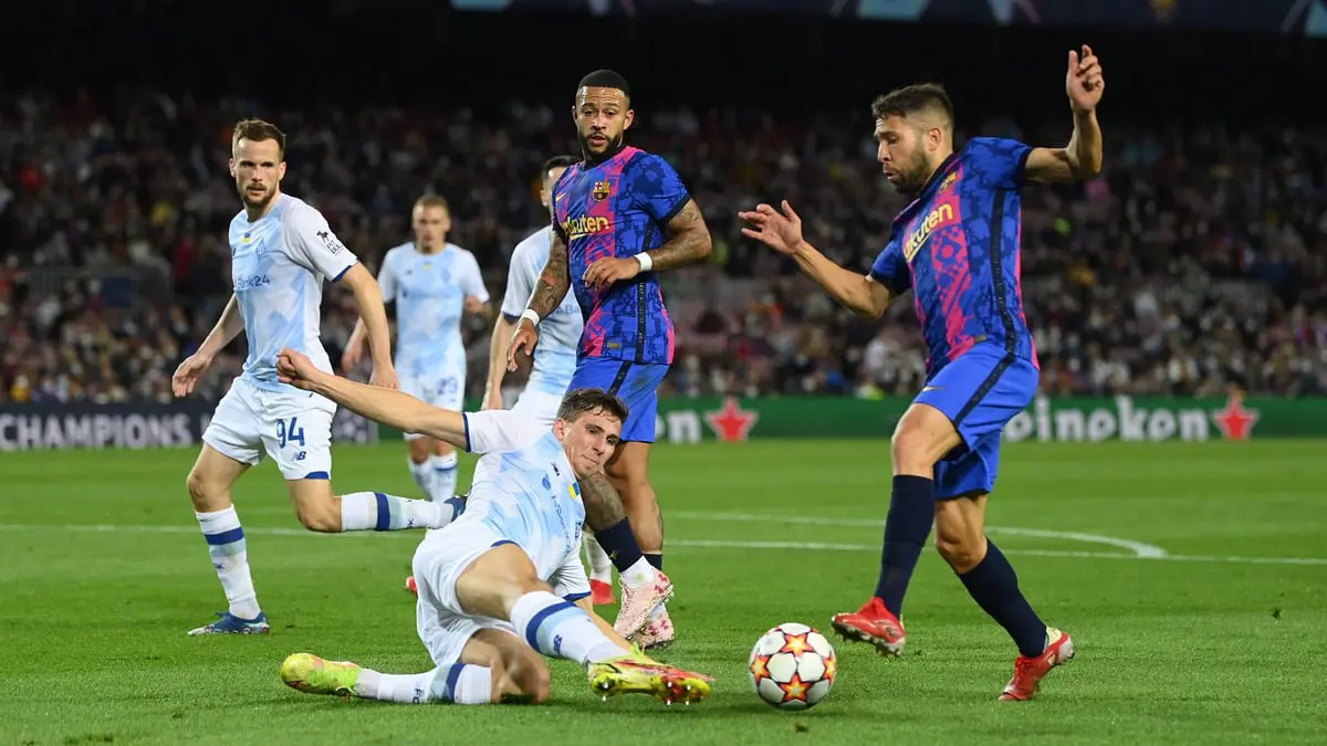 سبورت: جوردي ألبا قد يغيب عن مباراة الكلاسيكو بين ريال مدريد وبرشلونة