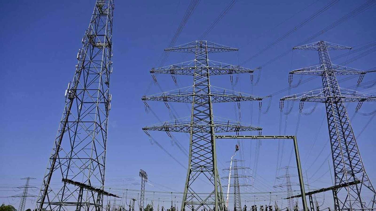 لليوم الرابع.. انقطاع الكهرباء يفاقم الأزمة في السويداء