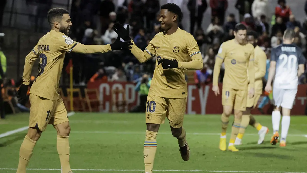 كأس ملك إسبانيا.. برشلونة يكتسح سبتة بخماسية ويصعد لدور الـ8.. وريال مدريد يفلت من كمين فياريال