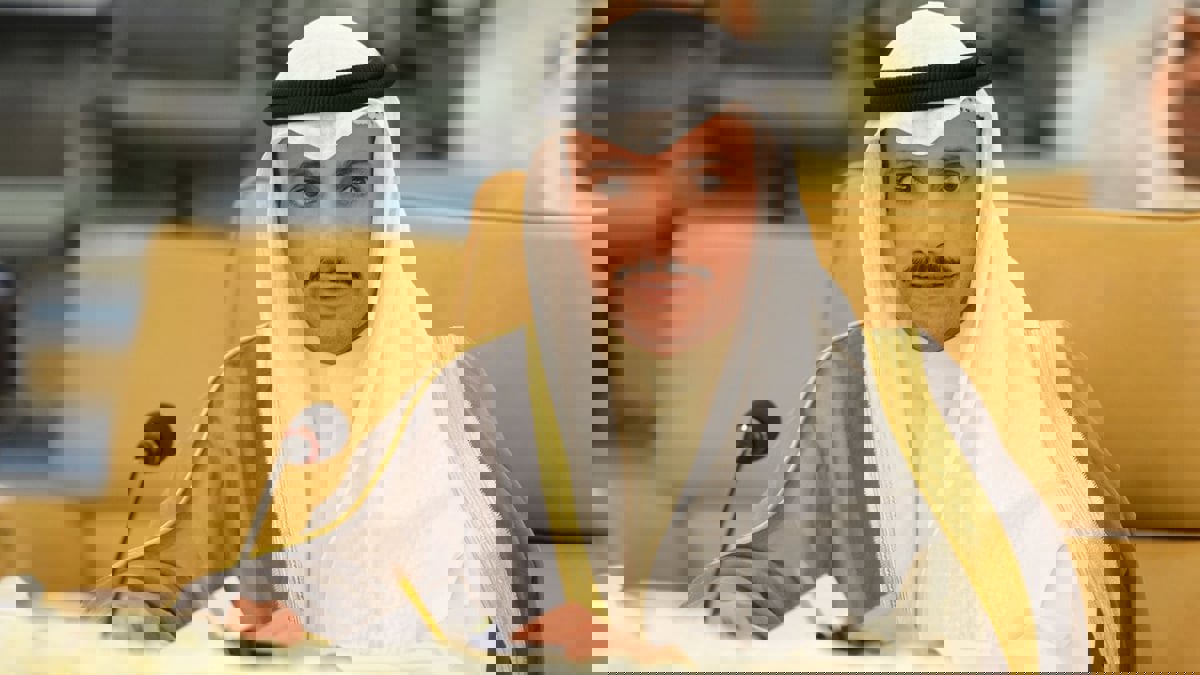 الكويت.. بدر الداهوم يثير الجدل بعد اتهامه للغانم بالتسويق لنفسه في الحج