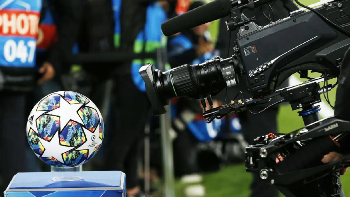 تعرف على خطة الاتحاد الأوروبي لإنقاذ الموسم الكروي من أزمة "كورونا"