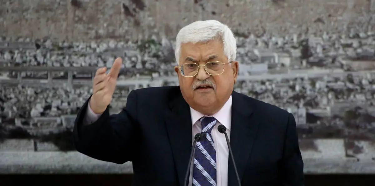 ما دوافع محمود عباس لفرض العقوبات على غزة؟