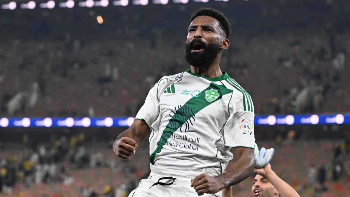 لإنهاء الأزمة وديا.. تدخل "عاجل" في أزمة الفتح مع الأهلي وفراس البريكان